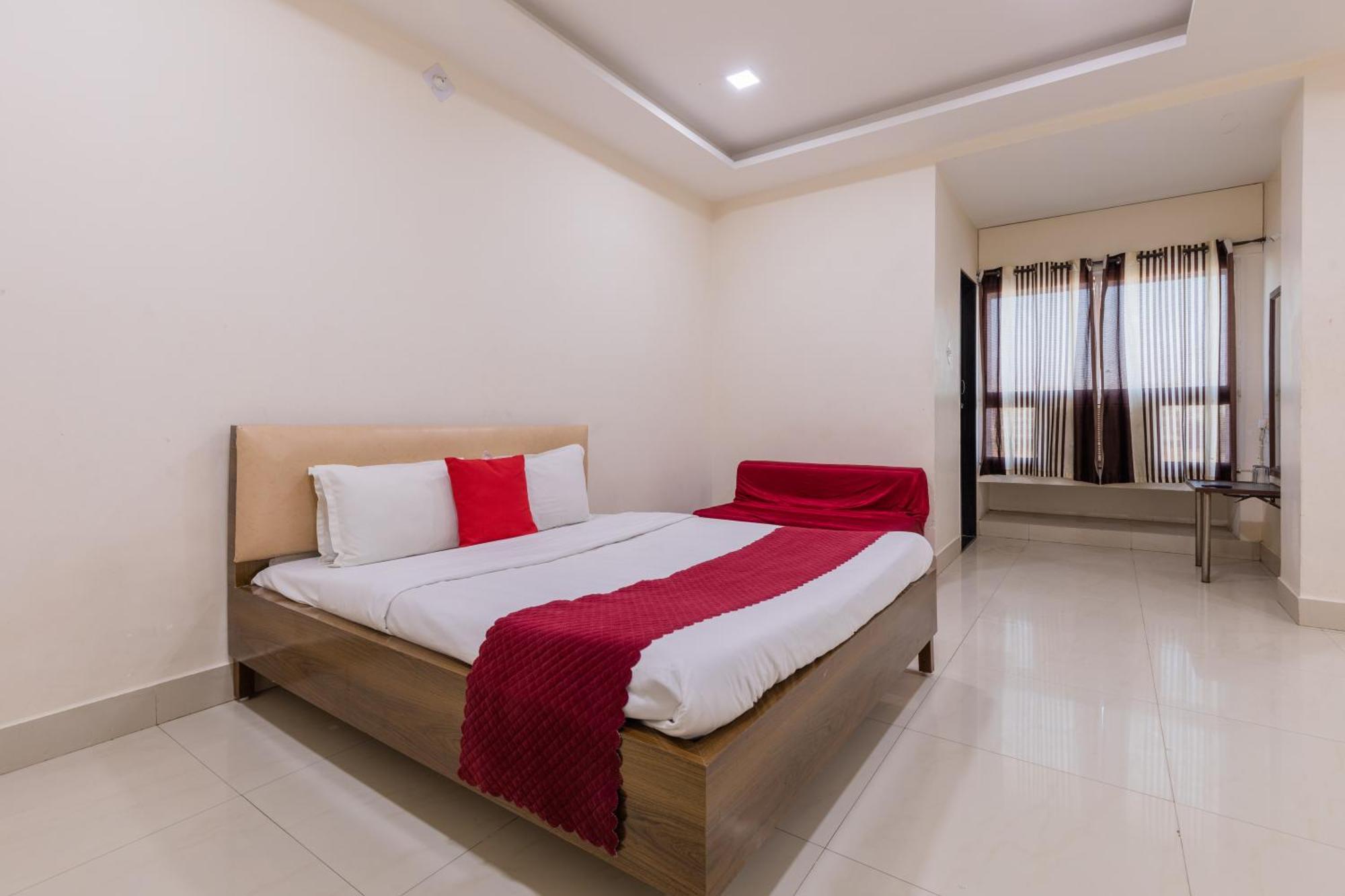 Ruchishree Garden Hotel Ujjain Exterior photo